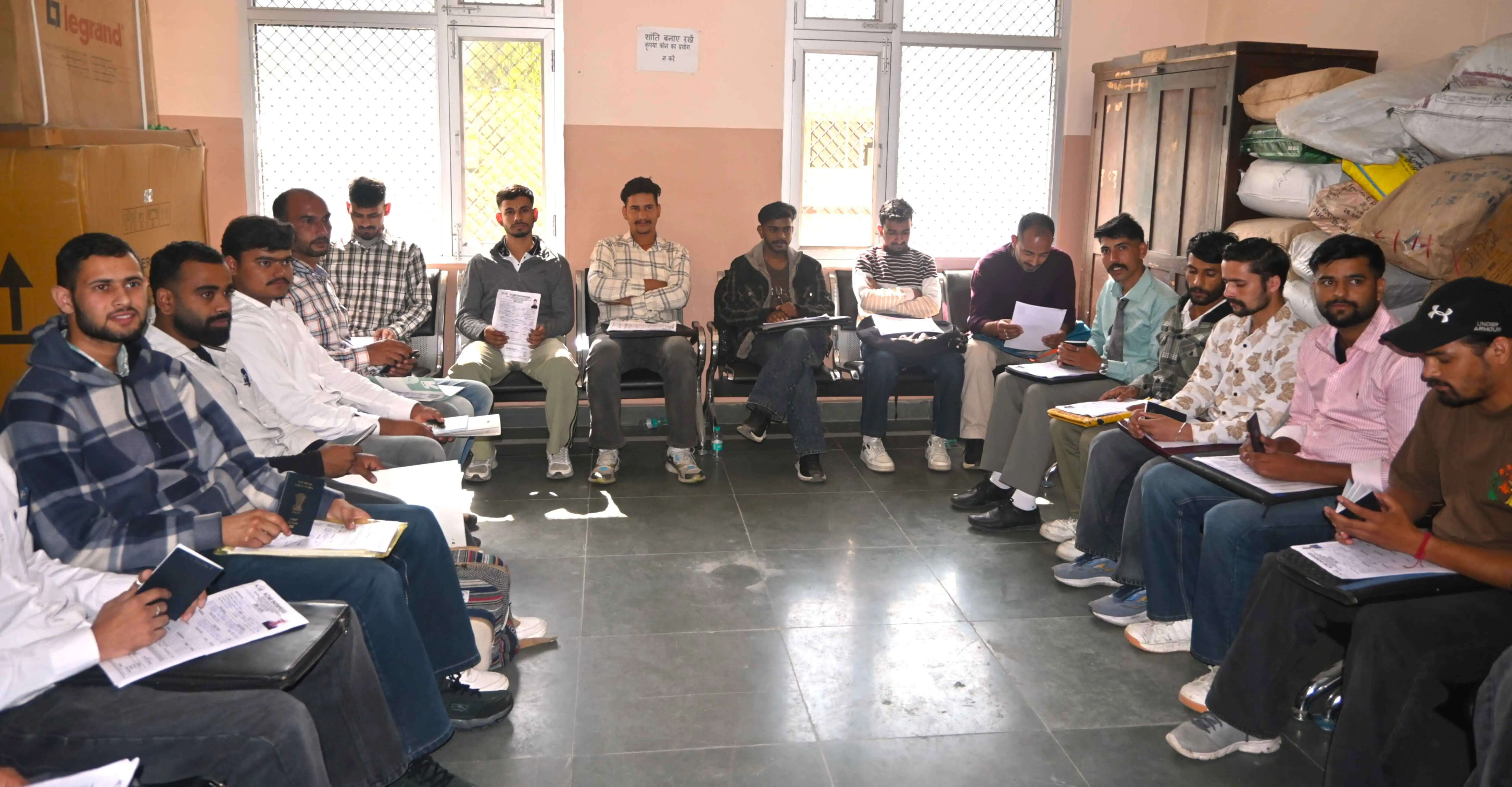 विदेशों में रोजगार के बेहतर अवसर, मंडी में 50 से अधिक अभ्यर्थियों का चयन