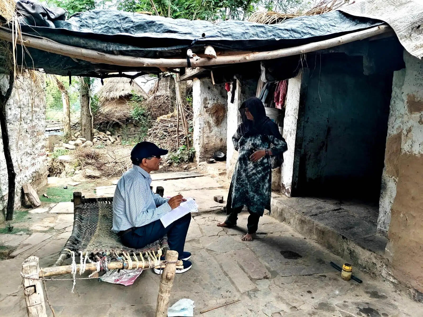 चंबल के बीहड़ों तक पहुंची स्वास्थ्य सेवा, हाई रिस्क गर्भवतियों का घर पर हुआ उपचार