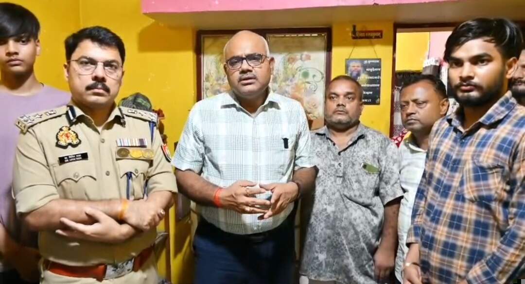 यूक्रेन युद्ध : मर्चेंट नेवी अधिकारी की मौत पर मुख्यमंत्री योगी ने लिया संज्ञान, घर पहुंचा प्रशासन