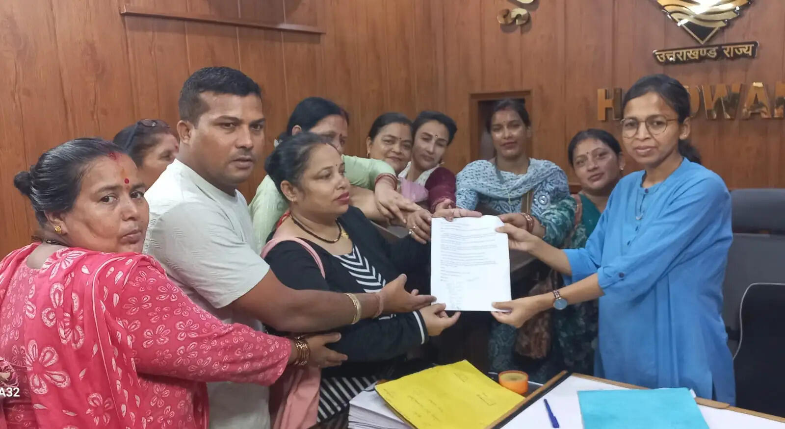 सरकारी अस्पताल से डॉक्टरों के तबादलों का विराेध