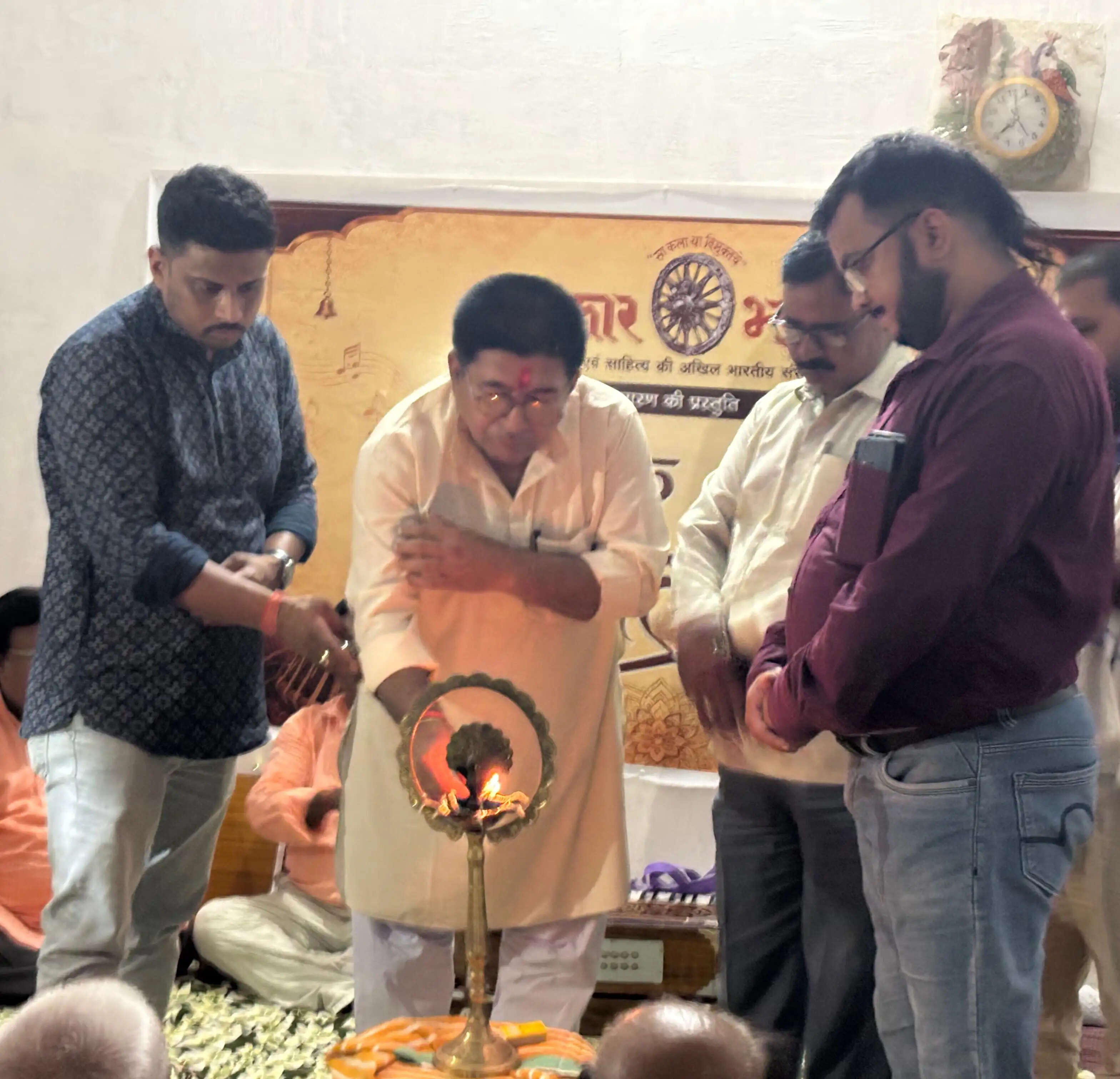 छपरा में संस्कार भारती द्वारा मासिक संगीत संध्या का हुआ आयोजन