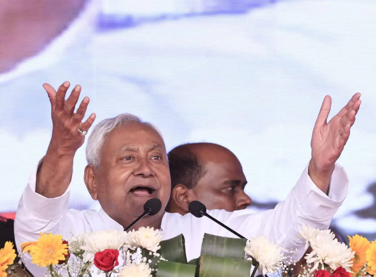 समृद्धि यात्रा: मुख्यमंत्री ने खगड़िया जिले को 304 करोड़ रुपये की दी सौगात, 319 विकास योजनाओं का उद्घाटन एवं शिलान्यास