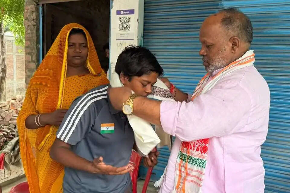 कुराश एशियन चैम्पियनशिप में कांस्य जीतने वाली प्रीति पटेल का सम्मान, राज्यमंत्री हंसराज विश्वकर्मा ने बढ़ाया उत्साह