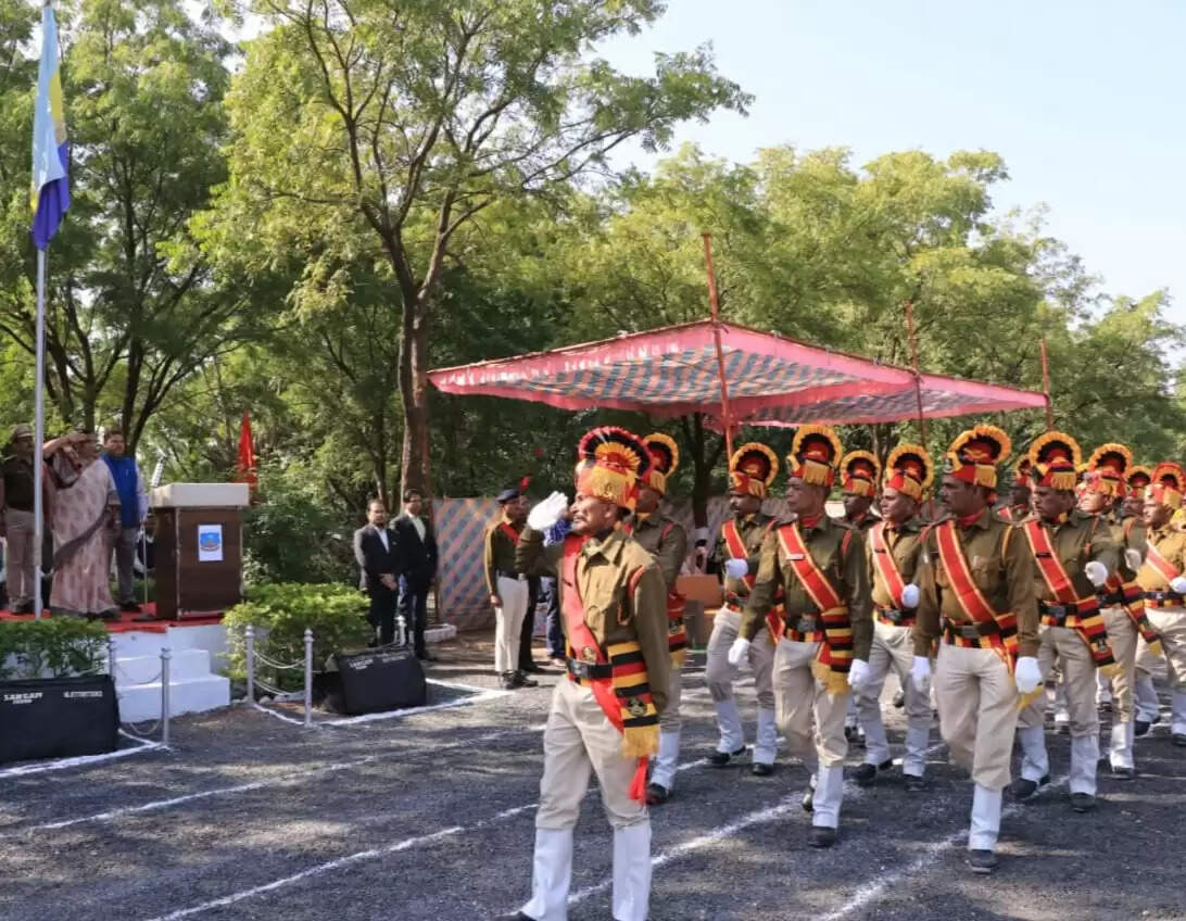 झाबुआ: रंगारंग सांस्कृतिक कार्यक्रम के साथ संपन्न हुआ होमगार्ड स्थापना दिवस समारोह