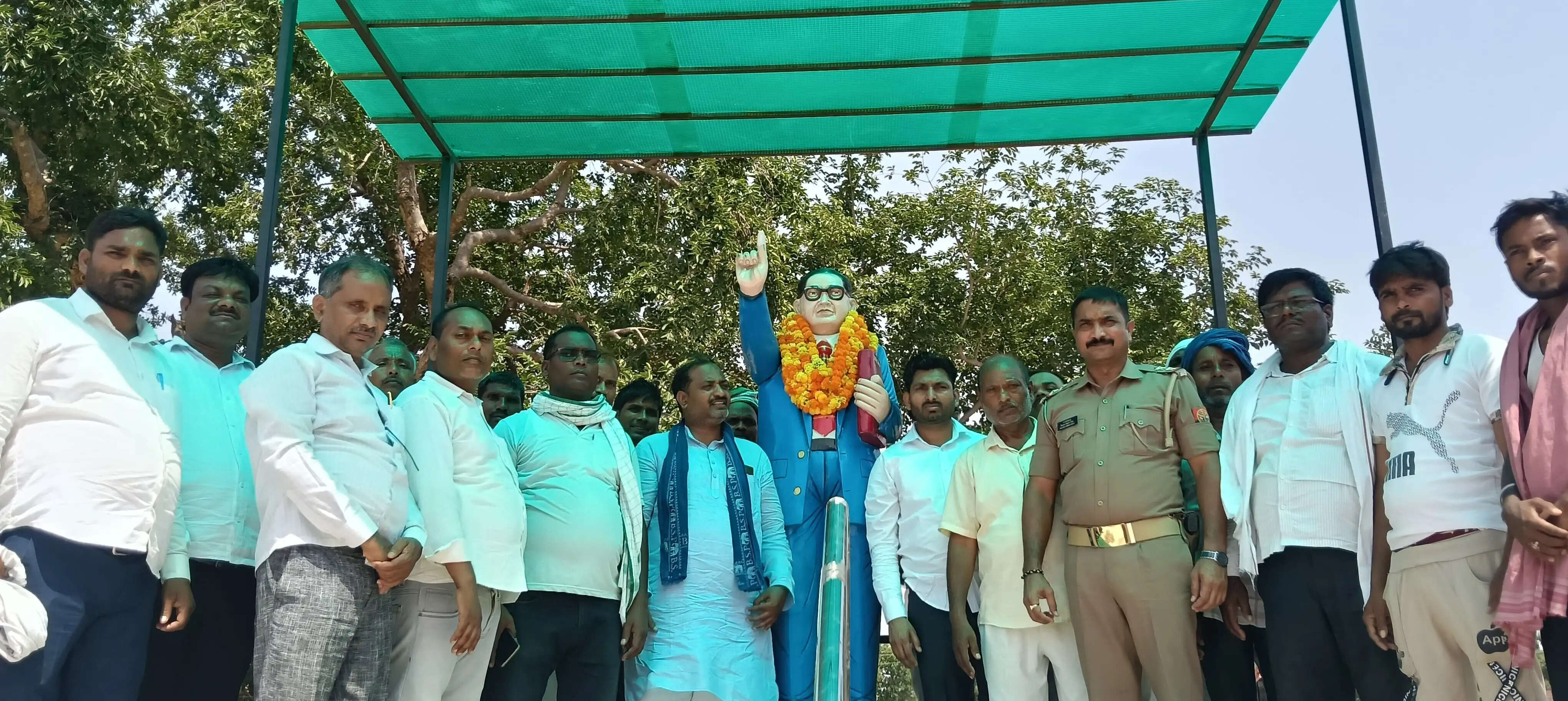 अंबेडकर प्रतिमा क्षतिग्रस्त होने पर 24 घंटे चला विरोध, मरम्मत और कार्रवाई के आश्वासन पर मामला शांत