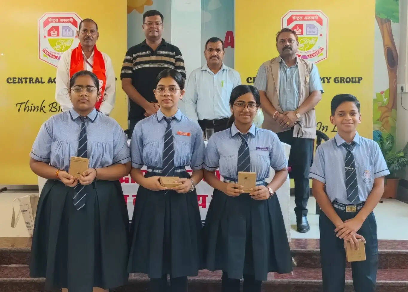 हिंदी हमारी पहचान, एकता और अभिव्यक्ति का सशक्त माध्यम :&nbsp;मीणा