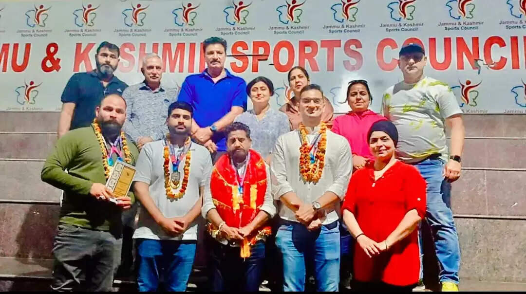 जम्मू-कश्मीर के पांच तैराकों ने नेशनल मास्टर्स गेम्स में 19 पदक जीते