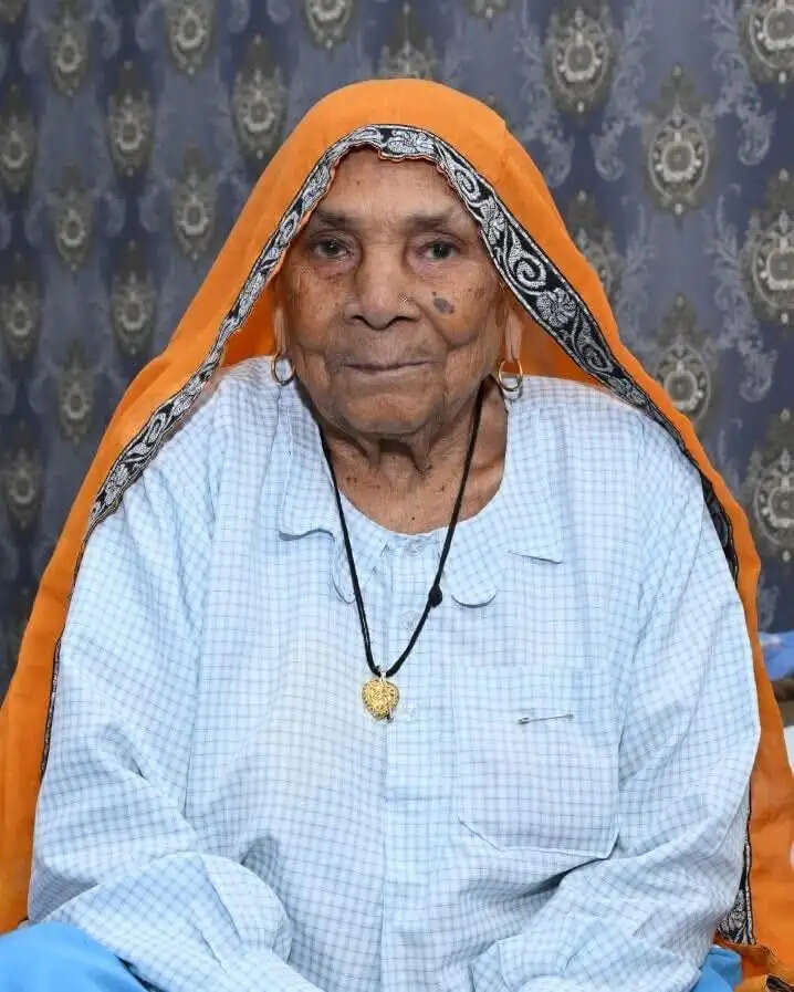 नेता प्रतिपक्ष टीकाराम जूली की माताजी का निधन, आज पैतृक गांव में होगा अंतिम संस्कार