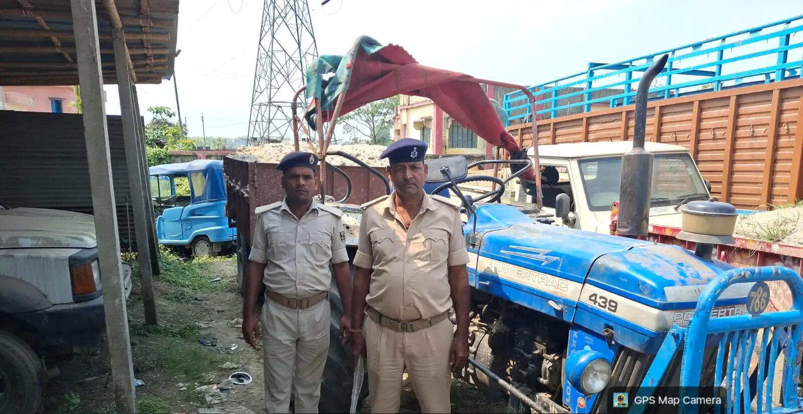 अवैध खनन मामले में परिवहन विभाग ने तीन ट्रैक्टरों को किया जब्त