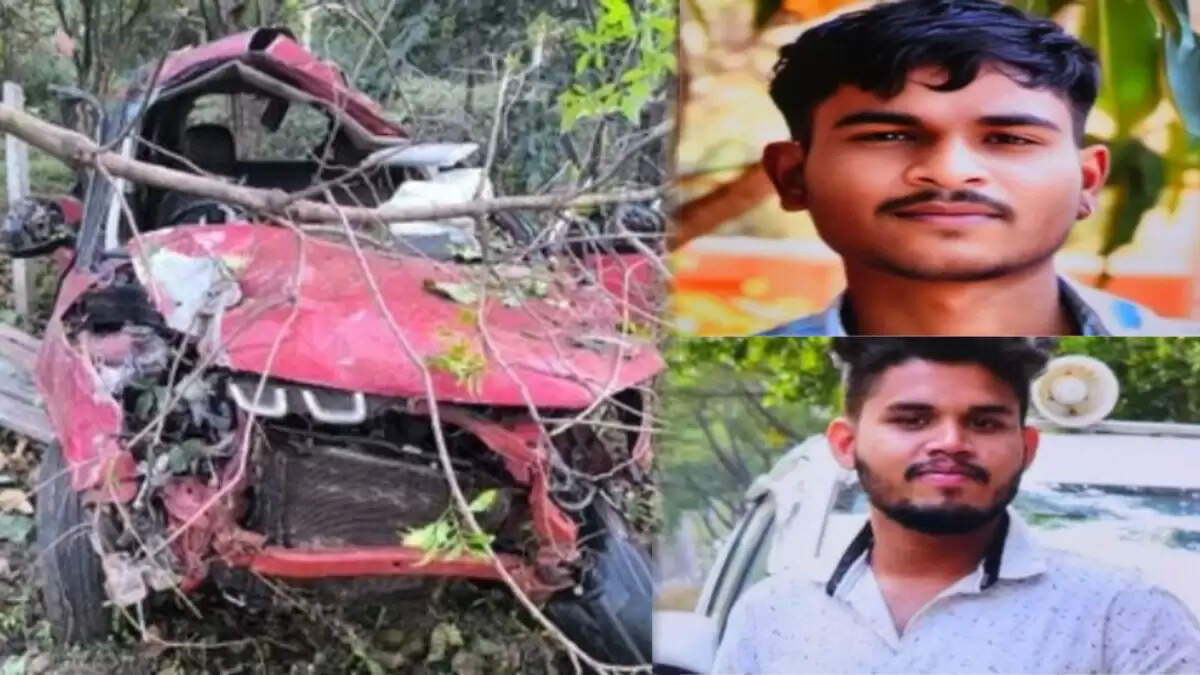 बिलासपुर में कार अनियंत्रित होकर पलटी, दो यूवकों की मौत ,चार घायल