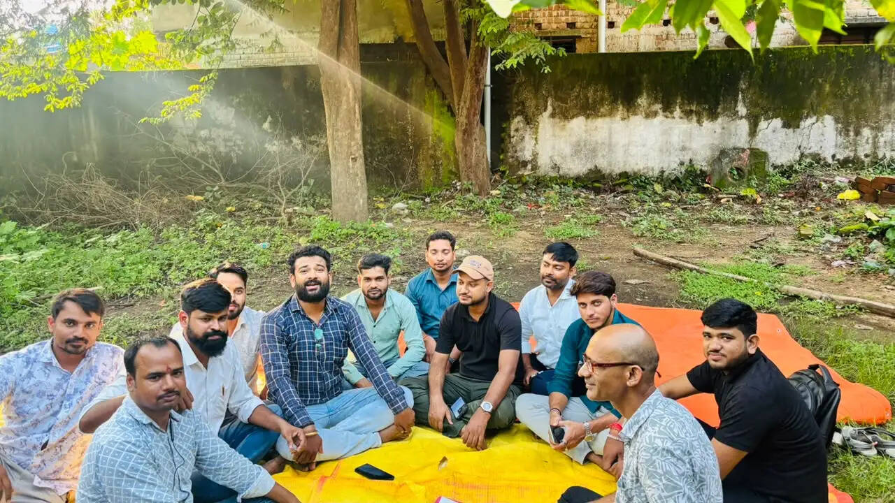 जन स्वास्थ्य कर्मचारियों ने विभाग के पुनर्बहाली के फैसले पर जताई आपत्ति