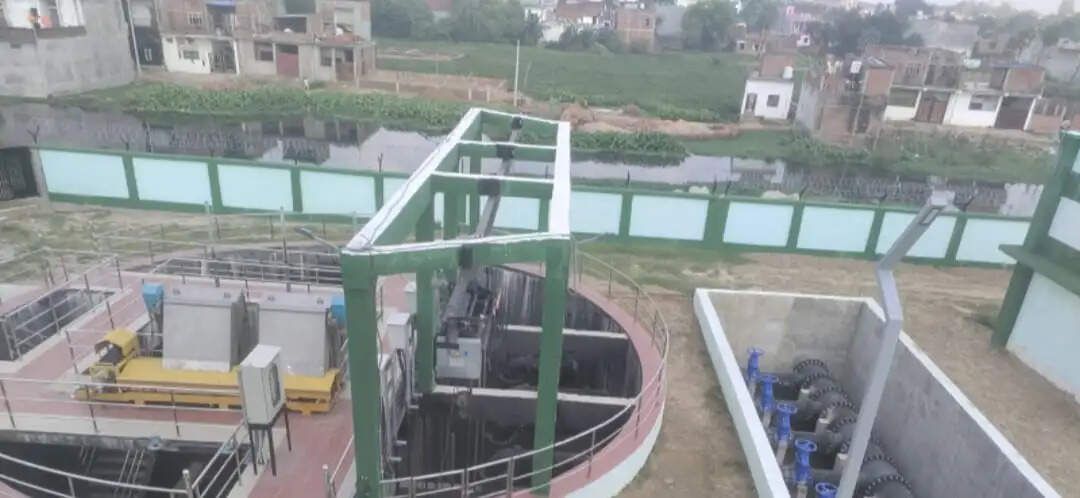 योगी सरकार की बड़ी सौगात : गोरखपुर के 17 वार्डों को जलभराव से राहत, एक नवंबर को सीएम योगी करेंगे परियोजना का लोकार्पण