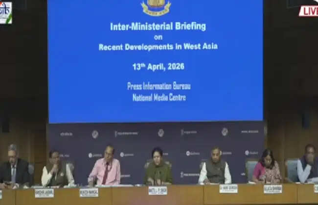 सरकार ने घरेलू उपभोक्ताओं के लिए सौ फीसदी एलपीजी की आपूर्ति सुनिश्चित की