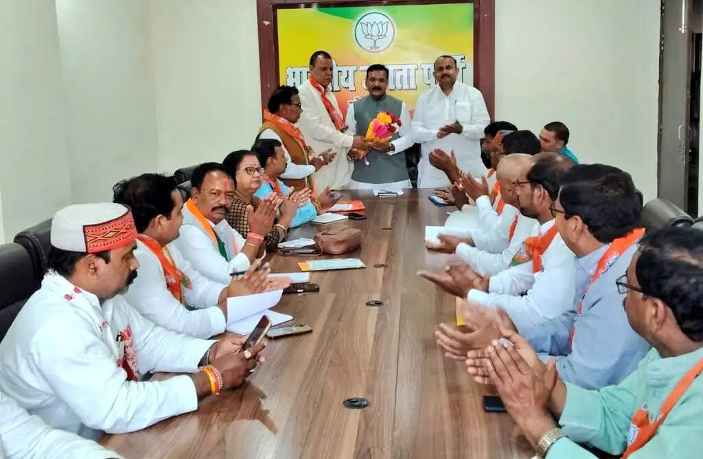 भाजपा में ही है कार्यकर्ताओं के व्यक्तित्व और कौशल विकास के लिए नियमित प्रशिक्षण की परंपरा : डॉ. सतीश द्विवेदी