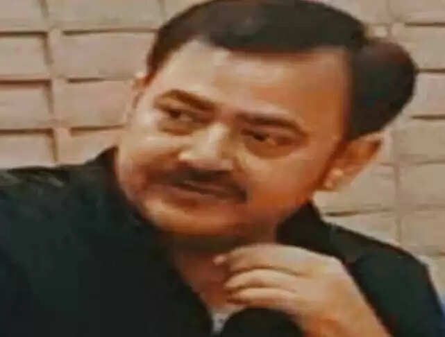 नेक्सजेन ऑटोमोबाइल के मालिक विनय सिंह से जेल में एसीबी ने की पूछताछ