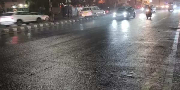 बारिश-अंधड़ से बदला मौसम का मिजाज, आज 21 जिलों के लिए ऑरेंज अलर्ट