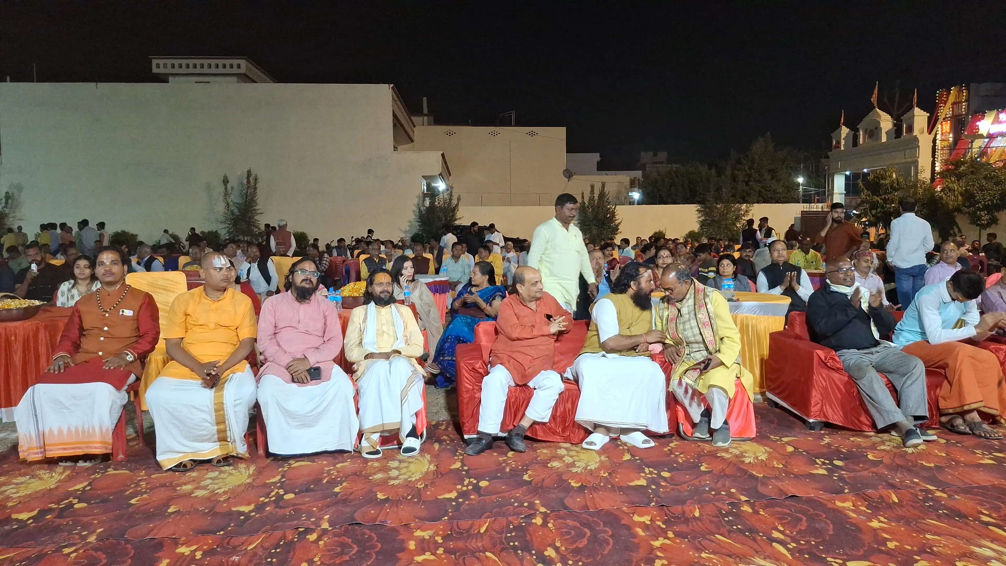 राष्ट्रीय स्वयंसेवक संघ ने साकेत निलयम में मनाया होलिकोत्सव