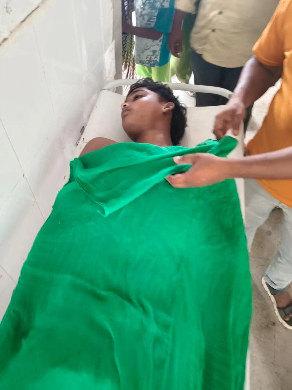 स्नान करने के क्रम में तालाब में डूबने से युवक की मौत
