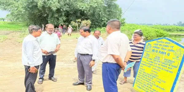 सुपौल में 9 ग्रामीण हाट-बाजारों का होगा विकास, डीडीसी ने कार्यारंभ का किया निरीक्षण
