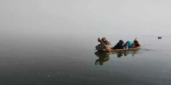 मौसम विभाग ने अगले कुछ दिनों में घाटी के ऊंचे इलाकों में भारी बारिश का पूर्वानुमान लगाया