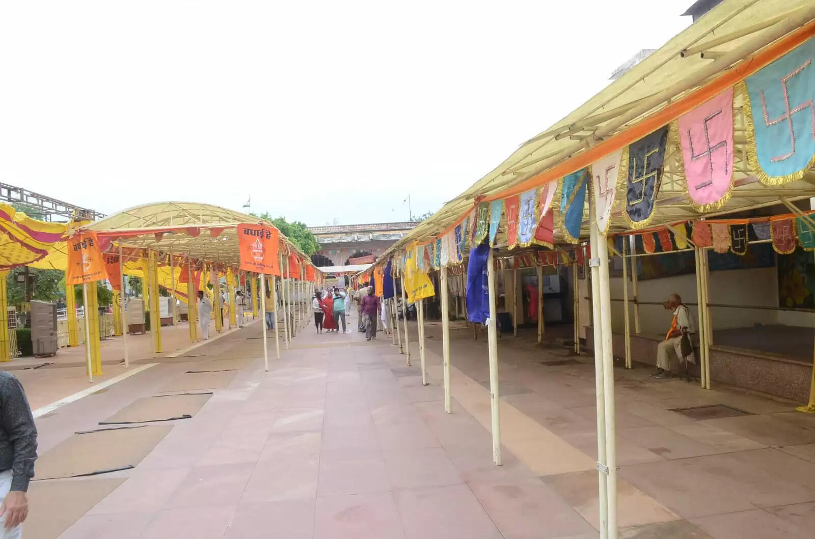 कृष्ण जन्माष्टमी स्पेशल: बांके बिहारी की छटा को निहारने को आतुर शहरवासी ,गोविंददेवजी मंदिर में तैयारियां जोरो-शोरो पर