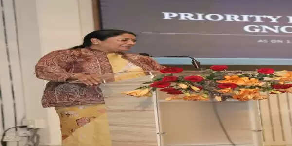 मुख्यमंत्री ने अधिकारियों को दिया ‘विकसित दिल्ली’ का टास्क