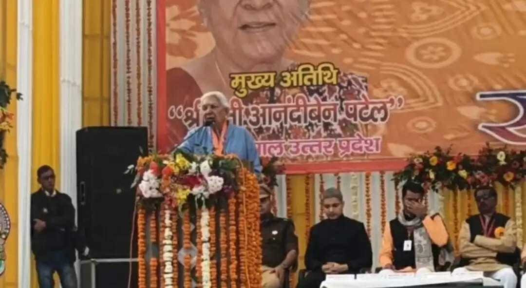 एसआईआर करके घुसपैठिये देश से बाहर निकालने का काम कर रही सरकार : आनन्दीबेन पटेल