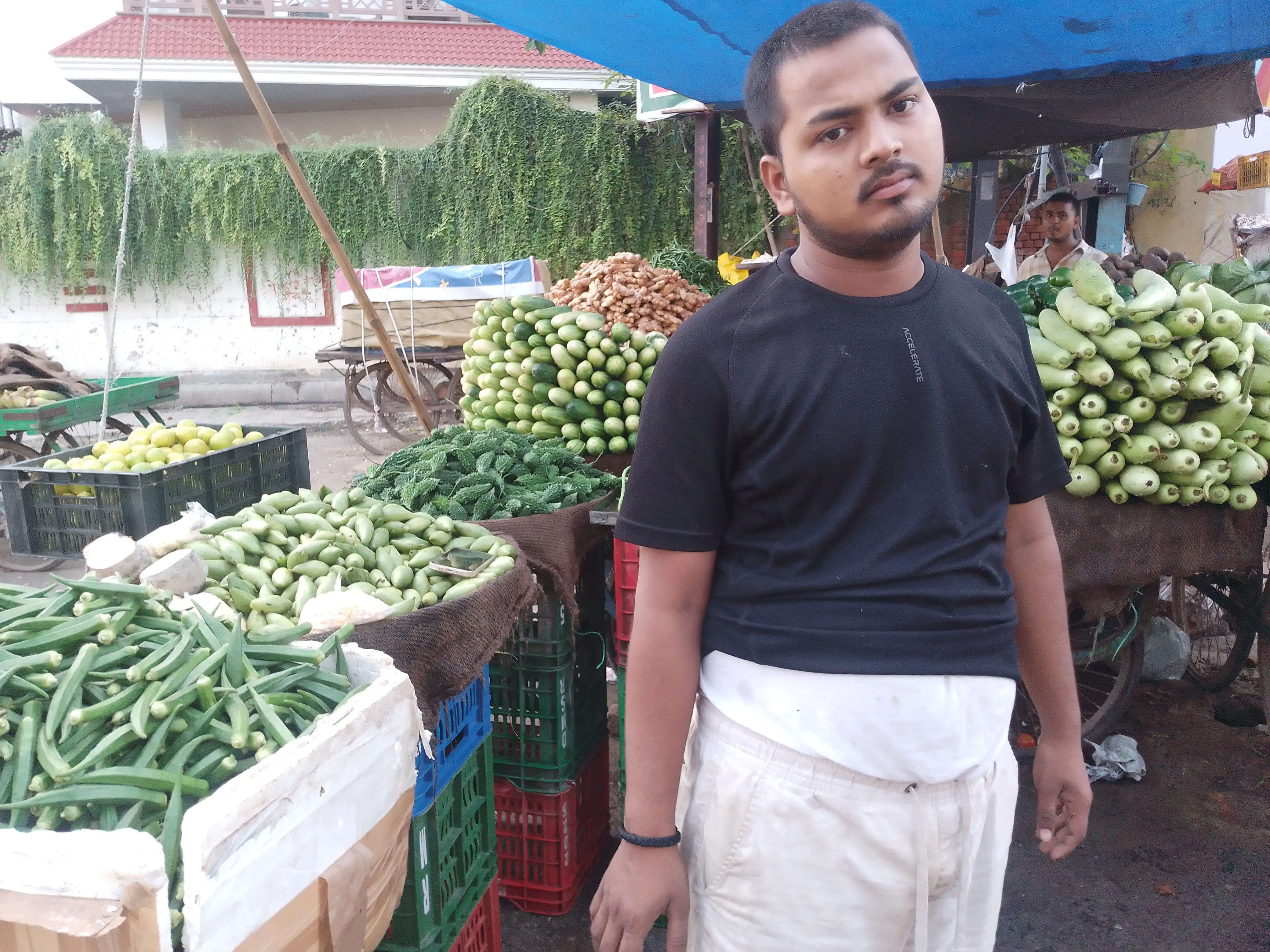 वाराणसी में हरी सब्जियों के दाम ने छुए आसमान, भिंडी और बीन्स का रेट सौ रूपये पार