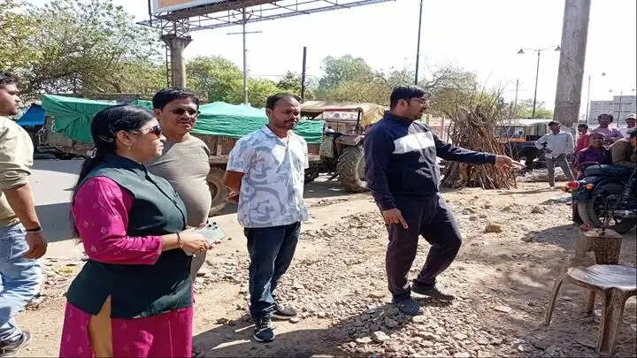 शहडोलः स्वच्छता सर्वेक्षण 2025-26 के तहत न्यू बस स्टैंड बलपुरवा चौक का औचक निरीक्षण