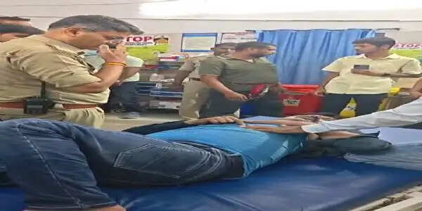 जांजगीर कोतवाली में हंगामा: नशे में युवक ने लॉकअप में पिया अज्ञात द्रव्य , इलाज से किया इनकार