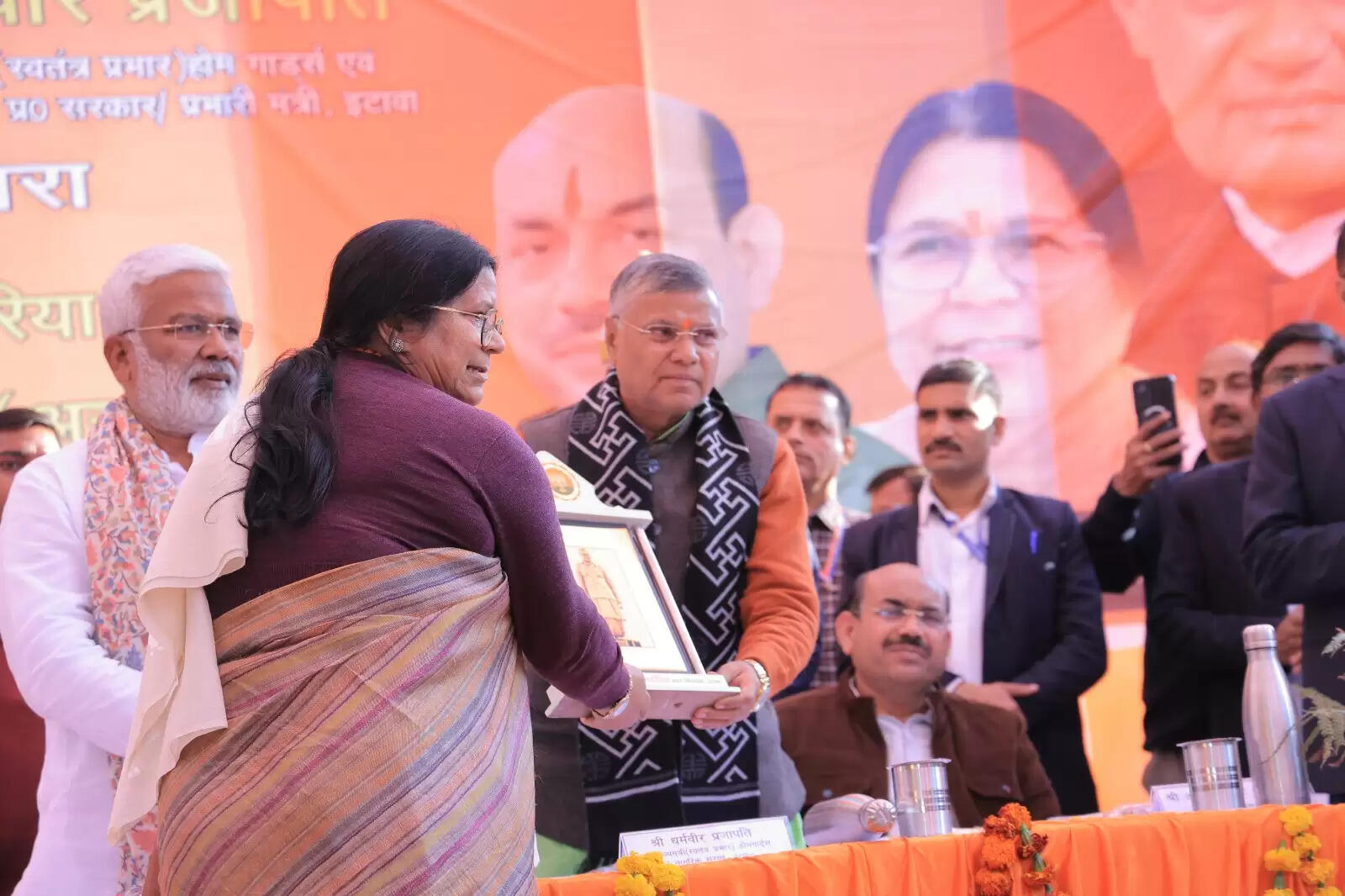 इटावा में अटल प्रतिमा का अनावरण, अटल सेतु और अटल पथ जनता को समर्पित