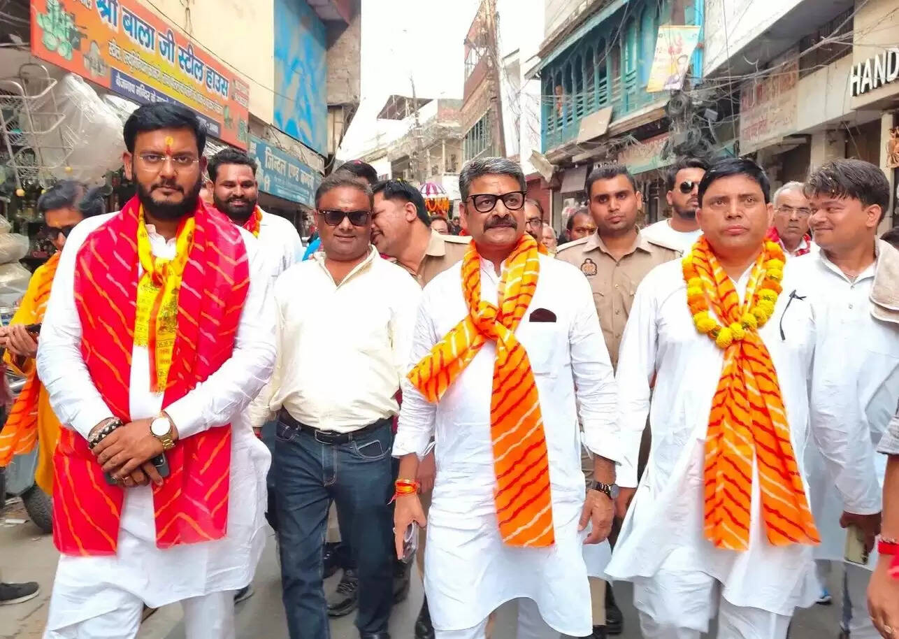 भगवान परशुराम जयंती पर अखिल भारतीय ब्राह्मण महासभा ने निकाली 22 वीं भव्य शोभायात्रा