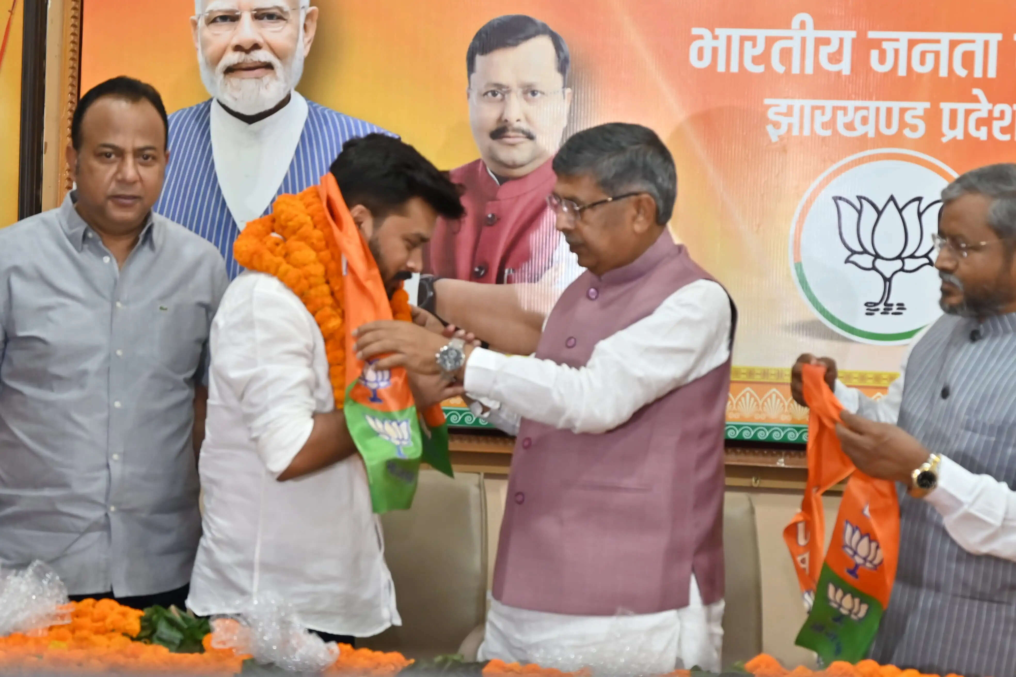 रांची में भाजपा का मिलन समारोह, बड़ी संख्या में युवाओं ने ली पार्टी की सदस्यता