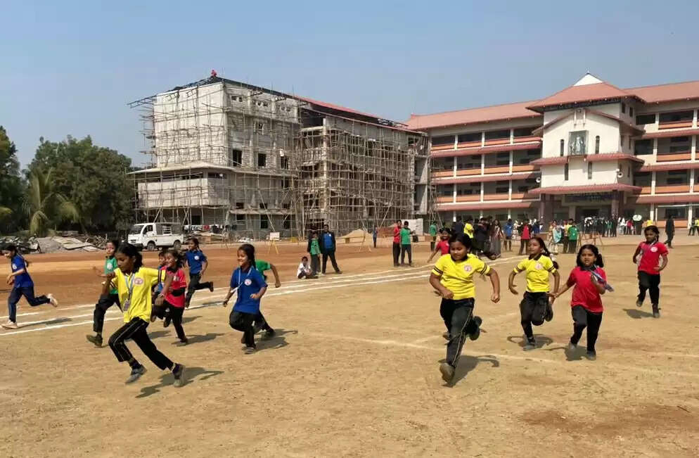 उत्साह, उमंग और खेल भावना से गूंजा सेंट मेरी स्कूल परिसर, शीतकालीन खेल उत्सव का रंगारंग शुभारंभ