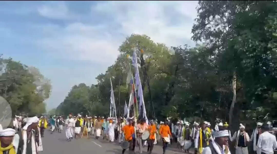 राजाराव पठार में देवी-देवताओं के आगमन से गूँजा परिसर