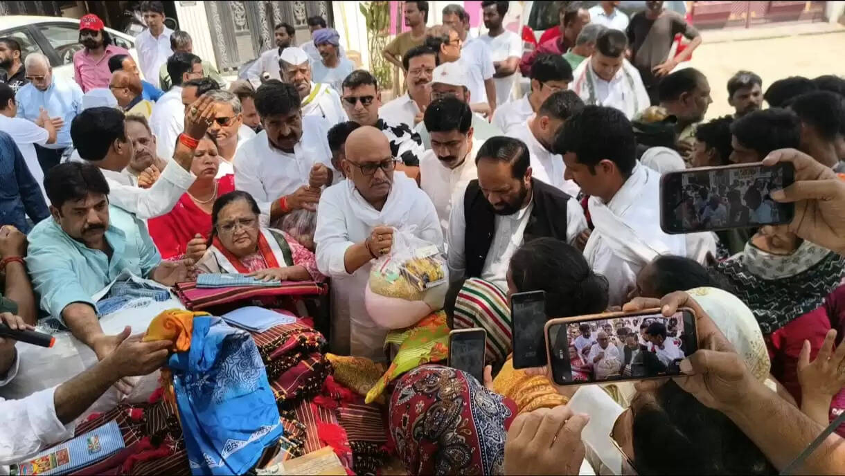 अग्निकांड प्रभावित परिवारों को जल्द पुनर्वास कराएं सरकार : अजय राय