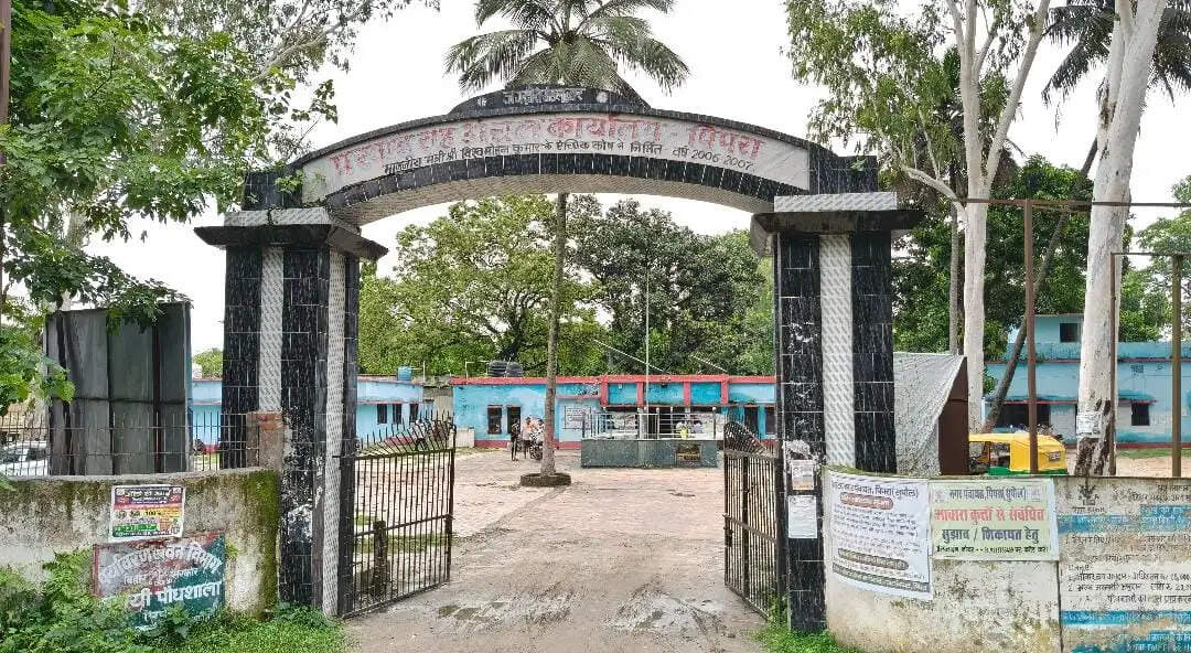 पिपरा में वार रूम कर्मी की नियुक्ति 10 दिन में रद्द, बीडीओ के फैसले पर उठे सवाल