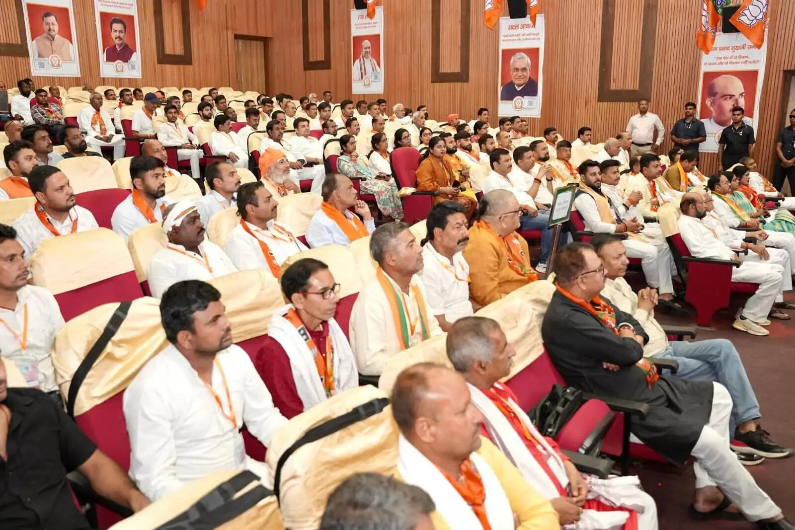 भाजपा द्वारा पटना ग्रामीण में आयोजित प्रशिक्षण सत्र में शामिल हुए सम्राट चौधरी