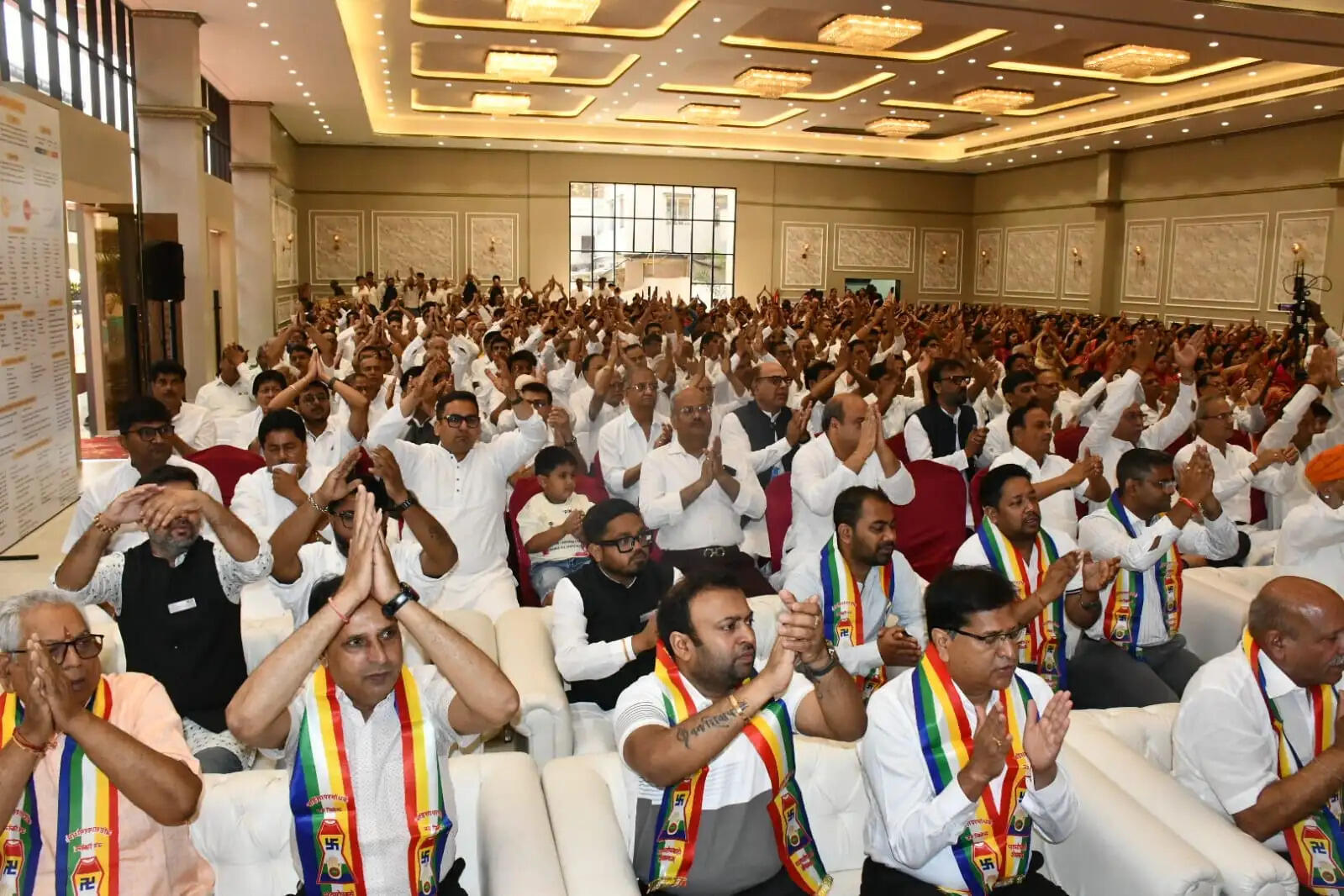 विश्व नवकार महामंत्र दिवस का भव्य आयोजन, 1000 से अधिक श्रद्धालु शामिल