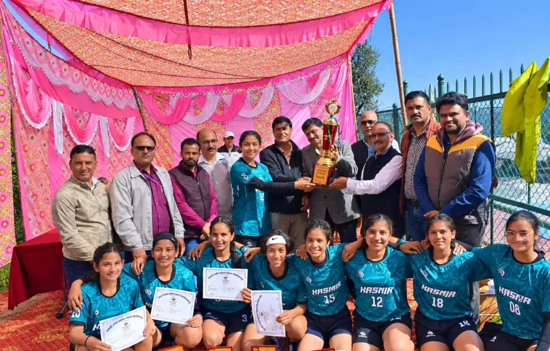 राठ महाविद्यालय पैठाणी बना महिला कबड्डी का चैंपियन