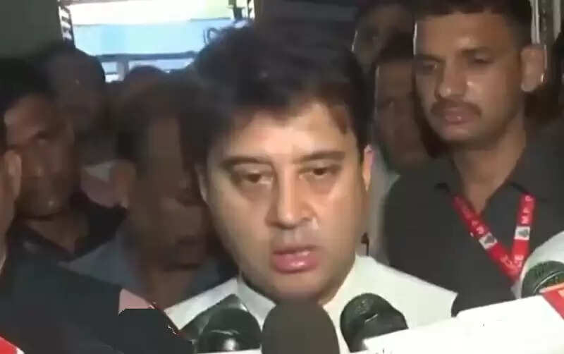 आतंकवादियों के विरुद्ध लड़ाई में कोई कोर कसर नहीं छोड़ेगा भारतः सिंधिया