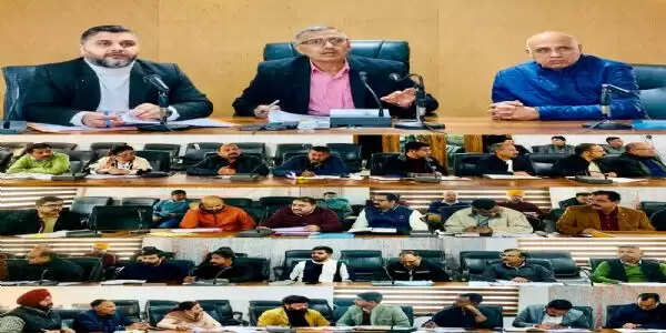 जिला पूंजीगत व्यय योजना 2025-26 के चल रहे कार्यों की प्रगति पर हुई समीक्षा, 31 दिसंबर के बाद निधि में 30 प्रतिशत होगी कटौती