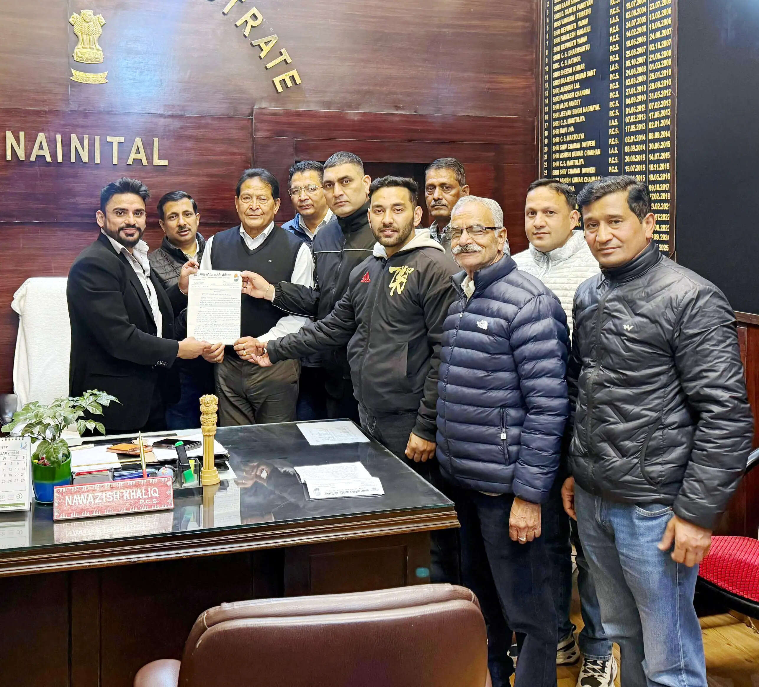 भाजपा विधायक पर कार्रवाई की मांग, नगर कांग्रेस ने राज्यपाल को भेजा ज्ञापन