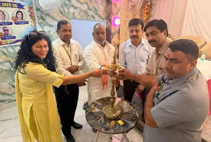समाज को विश्वास में लेकर ही कोई कार्य करना चाहिए - हंसराज विश्वकर्मा