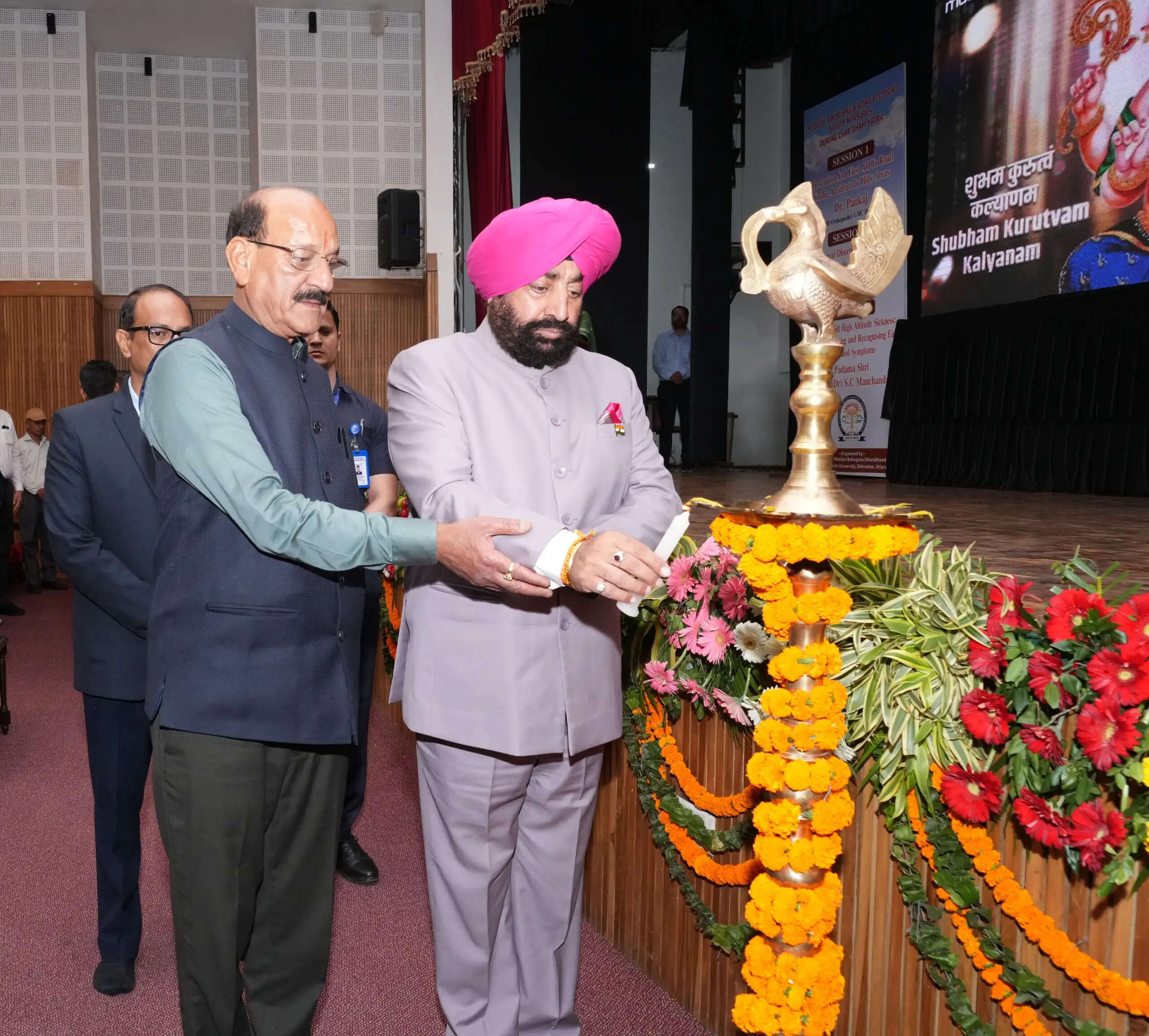 चार धाम यात्रा का “आस्था के साथ सावधानी” मूल मंत्र होना चाहिए: राज्यपाल