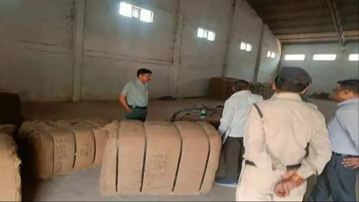 ग्वालियरः जिले में समर्थन मूल्य पर गेहूँ उपार्जन शुरू, पहले दिन 16 किसानों से हुई 690 क्विंटल गेहूँ की खरीदी