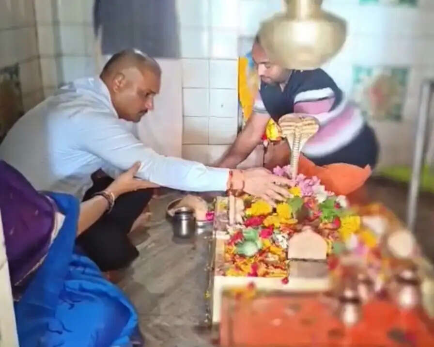 झाबुआ: आमजन की समस्याओं का प्राथमिकता से समाधान सुनिश्चित किया जाए; कलेक्टर