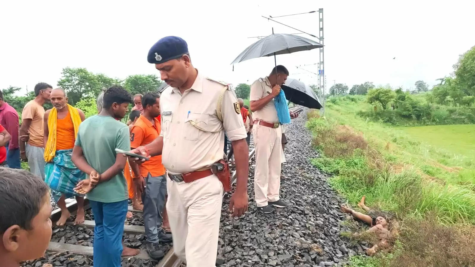 ट्रेन से कटकर अज्ञात महिला की मौत