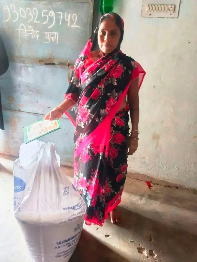 नियमित राशन से शिवमाला देवी के परिवार को मिली राहत, खाद्यान्न योजनाएं बनीं सहारा