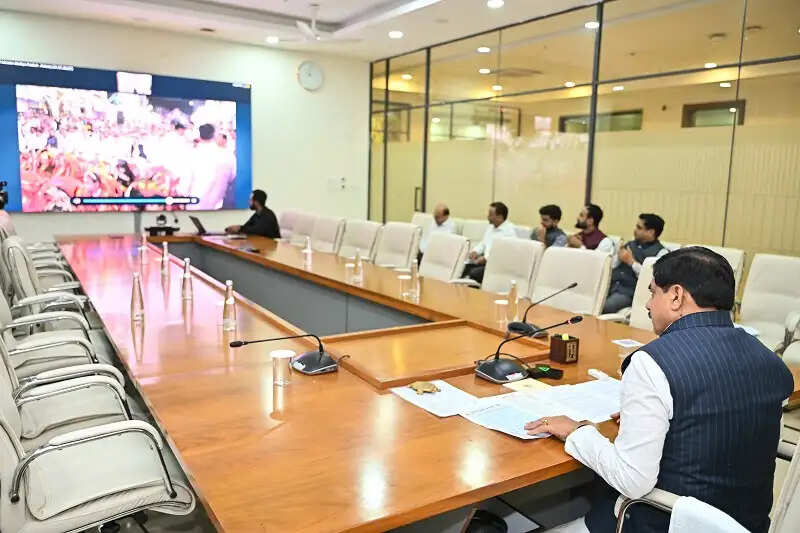 कन्या पूजन के कार्यक्रम हमारी बहनों और बेटियों के प्रति सम्मान के प्रतीक: मुख्यमंत्री डॉ. यादव